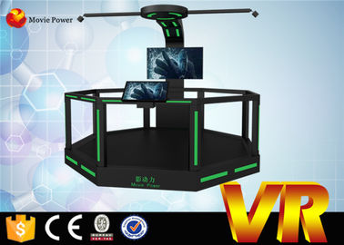 Simulador del vr de las auriculares 9d de HTC VIVE con el juego del tiroteo en la situación del equipo de la realidad virtual