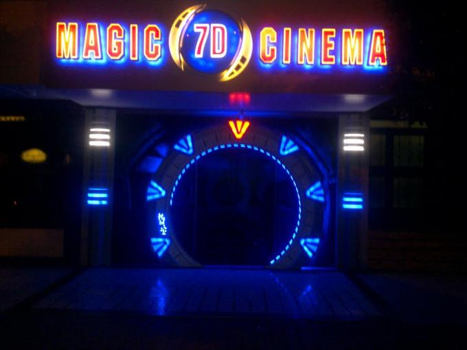 Llueva el cine de la burbuja XD de la nieve, 6 teatro interactivo eléctrico de la plataforma 7D del DOF 1