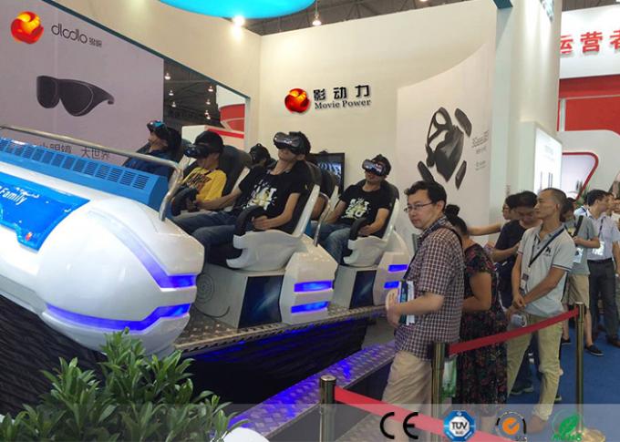 El cine multijugador de la familia de la máquina de juego 9D VR con 360 giró el casco 0
