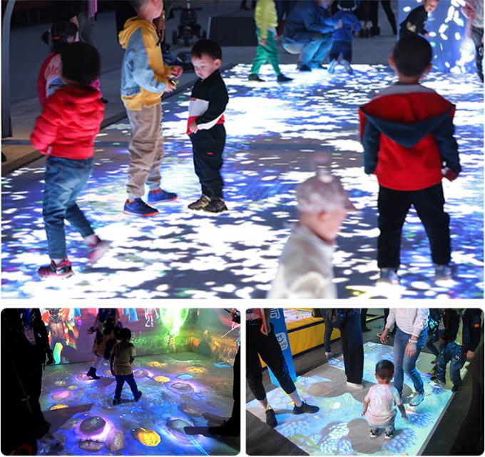 Juegos interactivos interiores multijugadores de la proyección del piso de los juegos de Vr de los niños 0