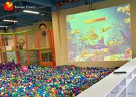 Equipo interactivo del juego de la bola de Zorbing de la piscina de la bola del parque temático de los niños del proyector del entretenimiento de los niños