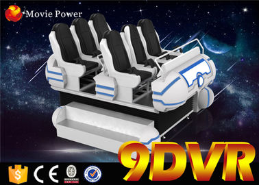 El simulador de la realidad virtual del cine de la montaña rusa 9d indica seis máquinas de Seat