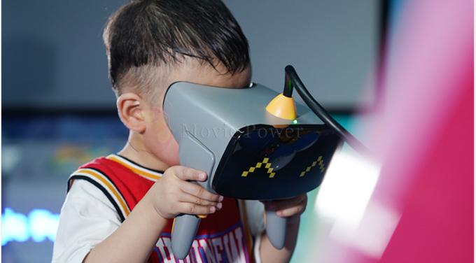 La manija submarina de la aventura de la máquina de juego de la realidad virtual de los niños sostuvo el casco de VR 1